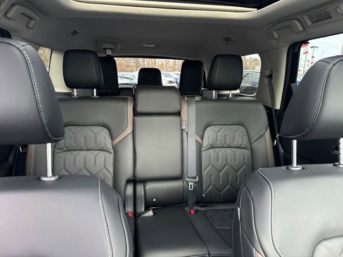New 2026 Nissan Pathfinder Platinum w/ Cargo Package FWD image 28