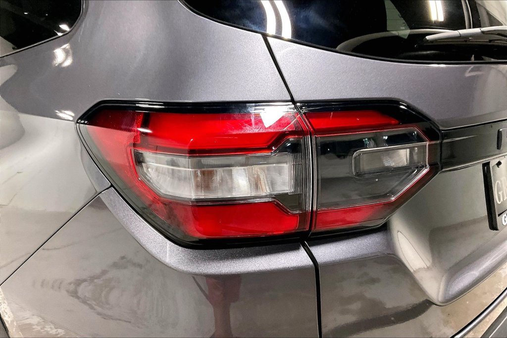 Used 2025 Honda Pilot Touring image 39