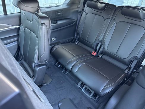 New 2025 Jeep Grand Cherokee L Limited image 35