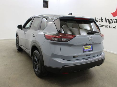 New 2026 Nissan Rogue SV image 3