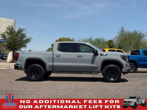 Used 2024 GMC Sierra 1500 Elevation w/ Elevation Premium Package AWD/4WD image 5
