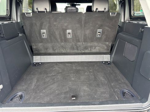 Used 2025 Ford Bronco Outer Banks image 11