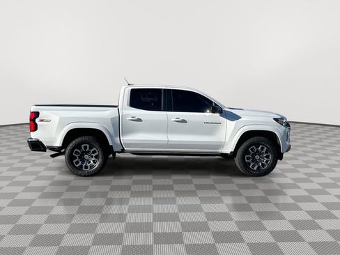 Used 2025 Chevrolet Colorado Z71 w/ Technology Package image 9