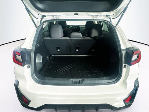 Used 2025 Subaru Crosstrek 2.0i Premium image 29