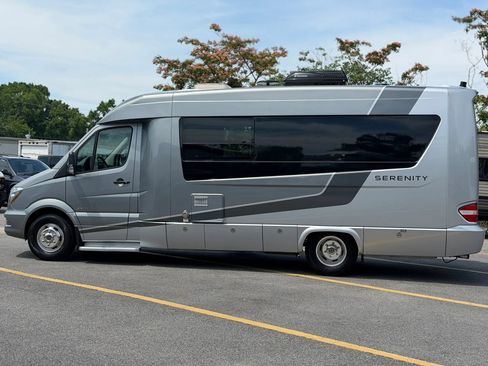 Used 2015 Mercedes-Benz Sprinter 3500 image 6