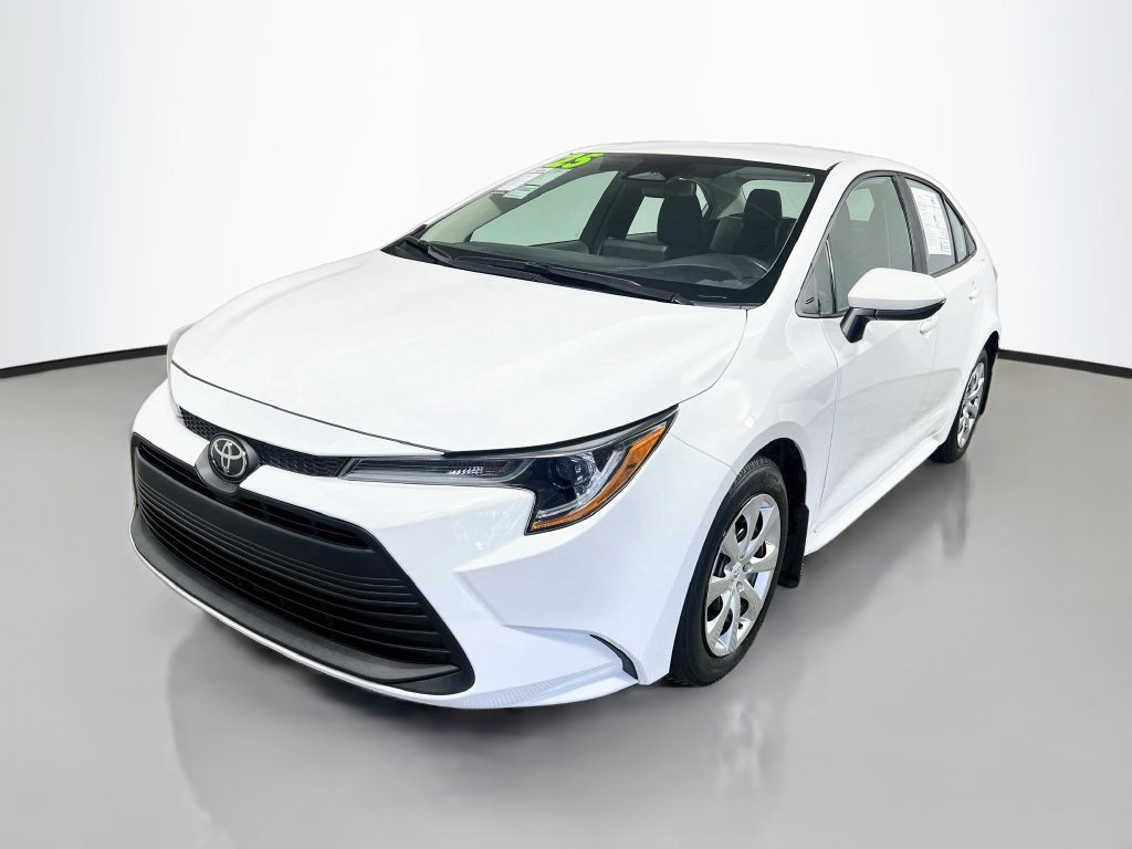 Used 2025 Toyota Corolla LE FWD image 7