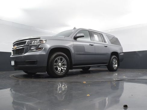 Used 2020 Chevrolet Suburban LT image 50