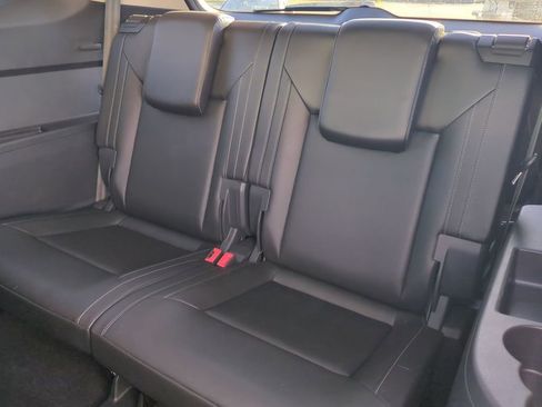 Used 2018 Volkswagen Atlas SE image 16