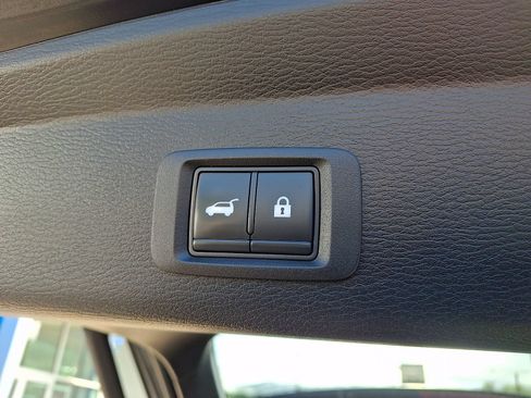 Used 2022 Mitsubishi Outlander SE AWD/4WD image 29