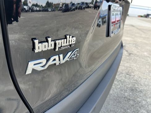 Used 2025 Toyota RAV4 XLE Premium AWD/4WD image 32