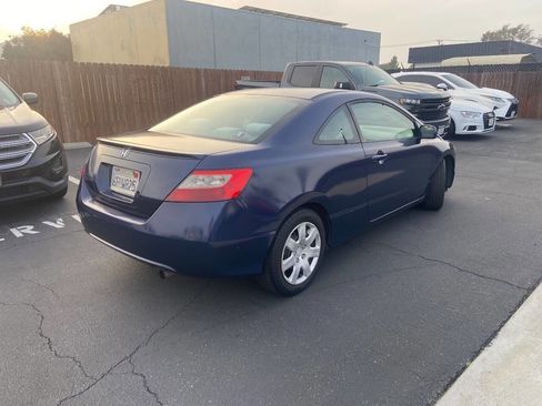 Used 2010 Honda Civic LX image 4