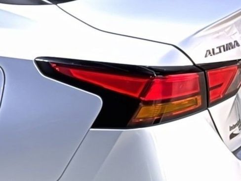 Certified 2024 Nissan Altima 2.5 SV image 10