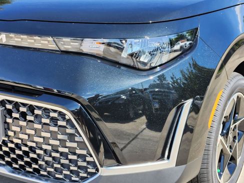 Certified 2025 Kia Soul EX FWD image 6