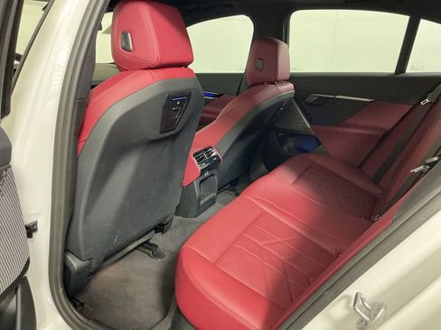 Certified 2024 BMW i5 eDrive40i w/ Premium Package image 28