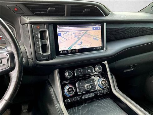 Used 2021 GMC Yukon Denali w/ Denali Premium Package image 6