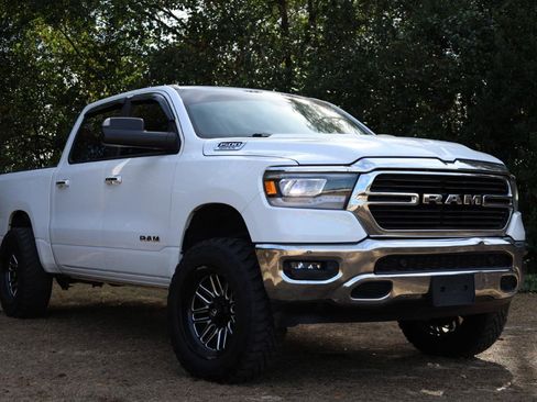 Used 2019 RAM 1500 Big Horn AWD/4WD image 7
