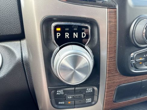 Used 2016 RAM 1500 Laramie w/ Convenience Group AWD/4WD image 18