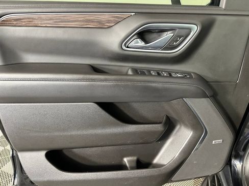 Used 2021 Chevrolet Tahoe LT w/ LT Signature Package AWD/4WD image 26