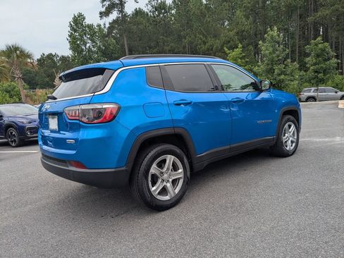 Used 2024 Jeep Compass Latitude AWD/4WD image 4