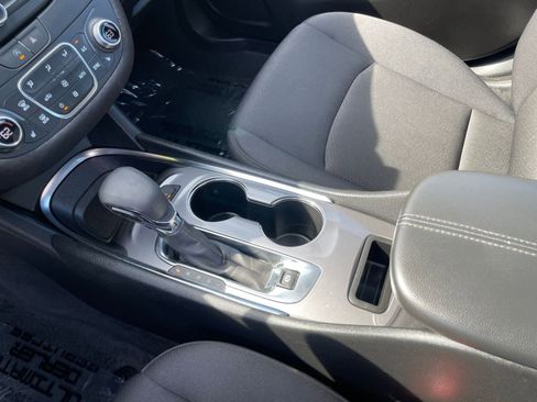 Used 2024 Chevrolet Malibu LT image 44