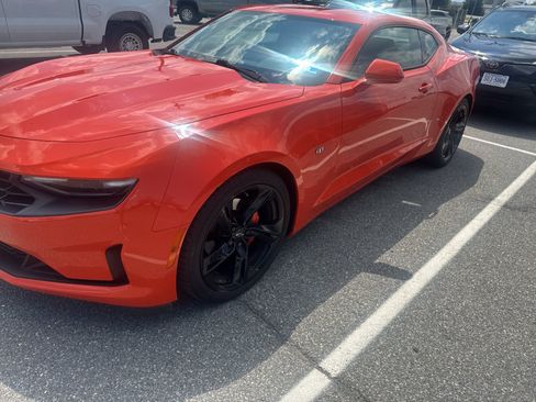 Used 2020 Chevrolet Camaro LT RWD image 18