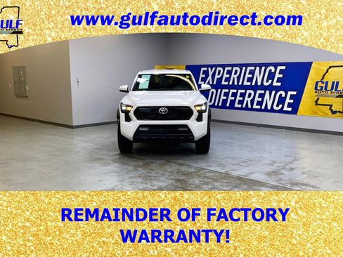 Used 2025 Toyota Tacoma TRD Off-Road image 3