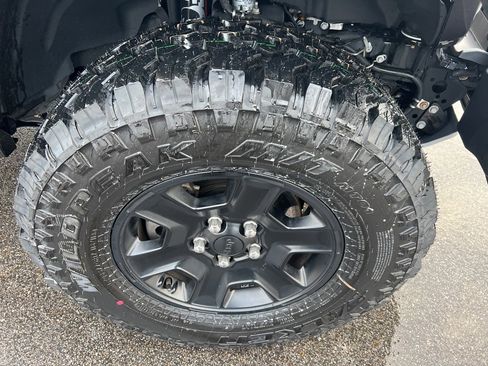 Certified 2021 Jeep Gladiator Mojave image 9