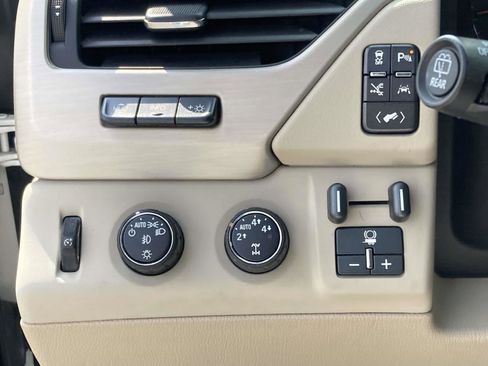 Used 2016 GMC Yukon Denali w/ Open Road Package image 31