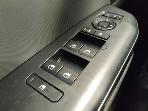 Used 2025 Kia K4 FWD image 27