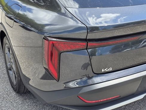 Used 2025 Kia K4 LXS FWD image 7