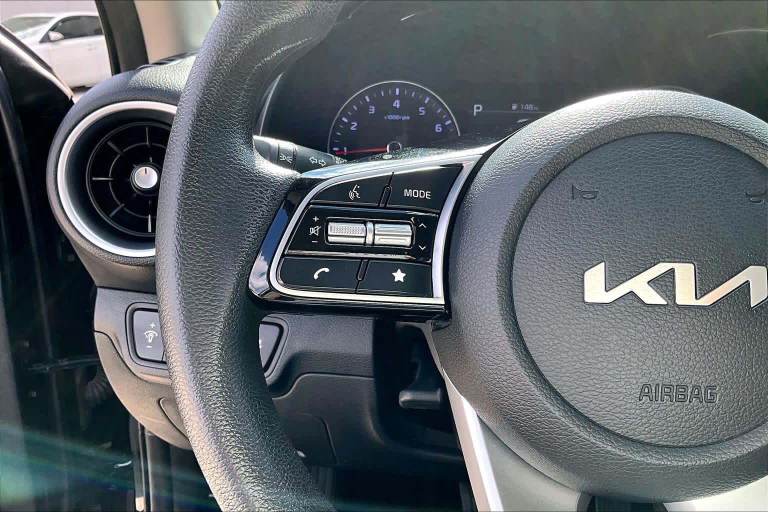 Certified 2024 Kia Forte LXS w/ LXS Technology Package FWD image 22