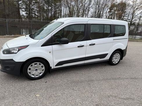 Used 2016 Ford Transit Connect XL image 9