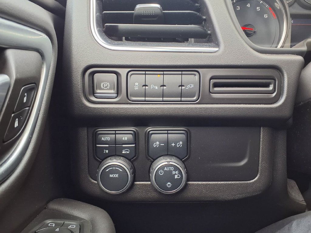 Used 2021 Chevrolet Tahoe LT AWD/4WD image 21