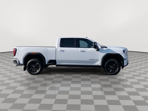 Used 2024 GMC Sierra 2500 AT4 w/ AT4 Premium Plus Package AWD/4WD image 8