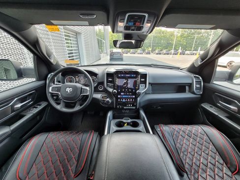 Used 2025 RAM 1500 Big Horn AWD/4WD image 21