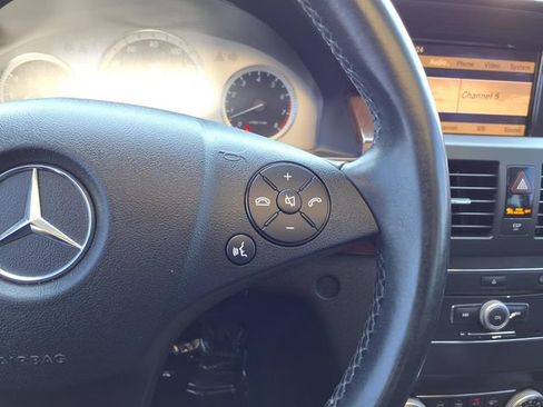 Used 2010 Mercedes-Benz GLK 350 4MATIC image 12