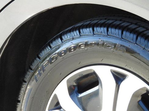 Used 2013 Honda Civic Hybrid Sedan image 10