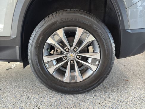 New 2026 Chevrolet Equinox LT image 28