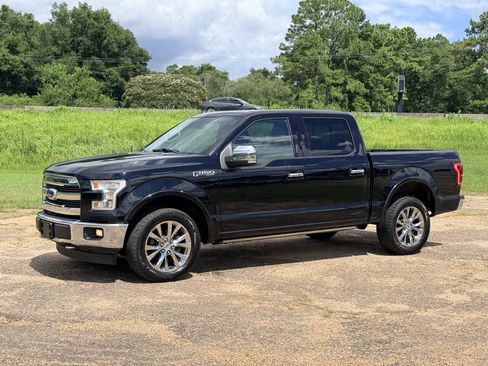 Used 2017 Ford F150 Lariat w/ Equipment Group 502A Luxury AWD/4WD image 1