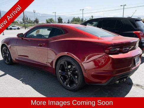Used 2021 Chevrolet Camaro LT RWD image 4