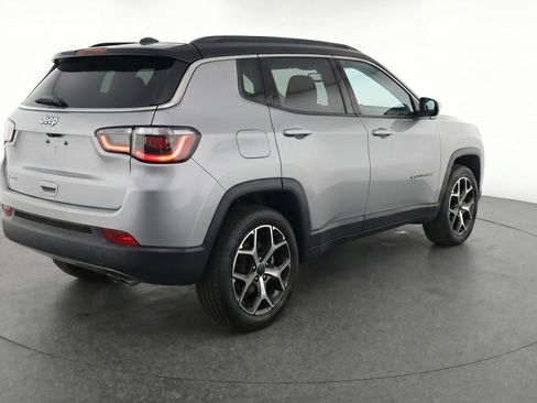 Used 2025 Jeep Compass Limited AWD/4WD image 9