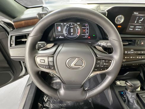 Used 2022 Lexus ES 350 w/ Premium Package FWD image 11