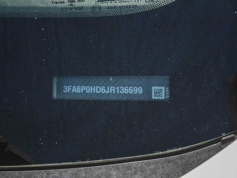 Used 2018 Ford Fusion SE w/ Fusion SE Technology Package FWD image 28