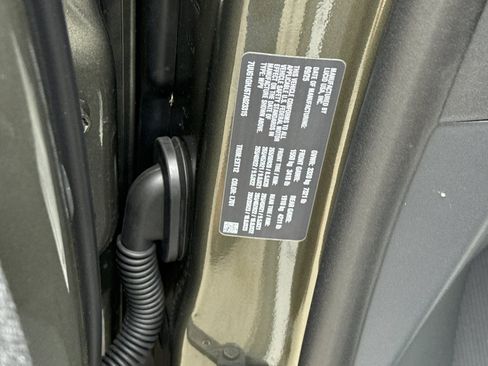 Used 2026 Lucid Gravity Grand Touring image 17