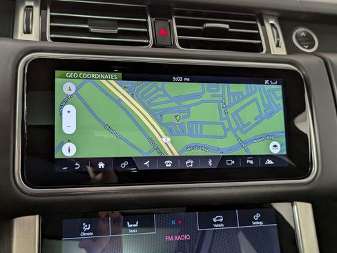 Used 2020 Land Rover Range Rover HSE image 20
