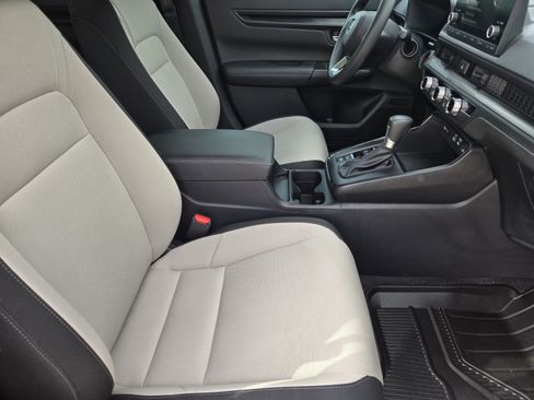 Certified 2025 Honda CR-V EX image 10