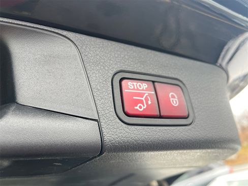 Certified 2022 Mercedes-Benz GLB 250 4MATIC image 20