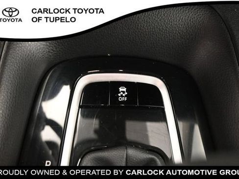 Used 2025 Toyota Corolla LE FWD image 16