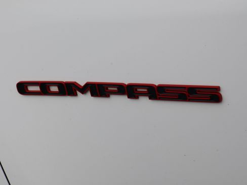 Used 2023 Jeep Compass Trailhawk image 19