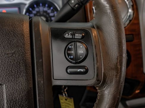 Used 2016 Ford F250 King Ranch w/ FX4 Off-Road Package AWD/4WD image 17